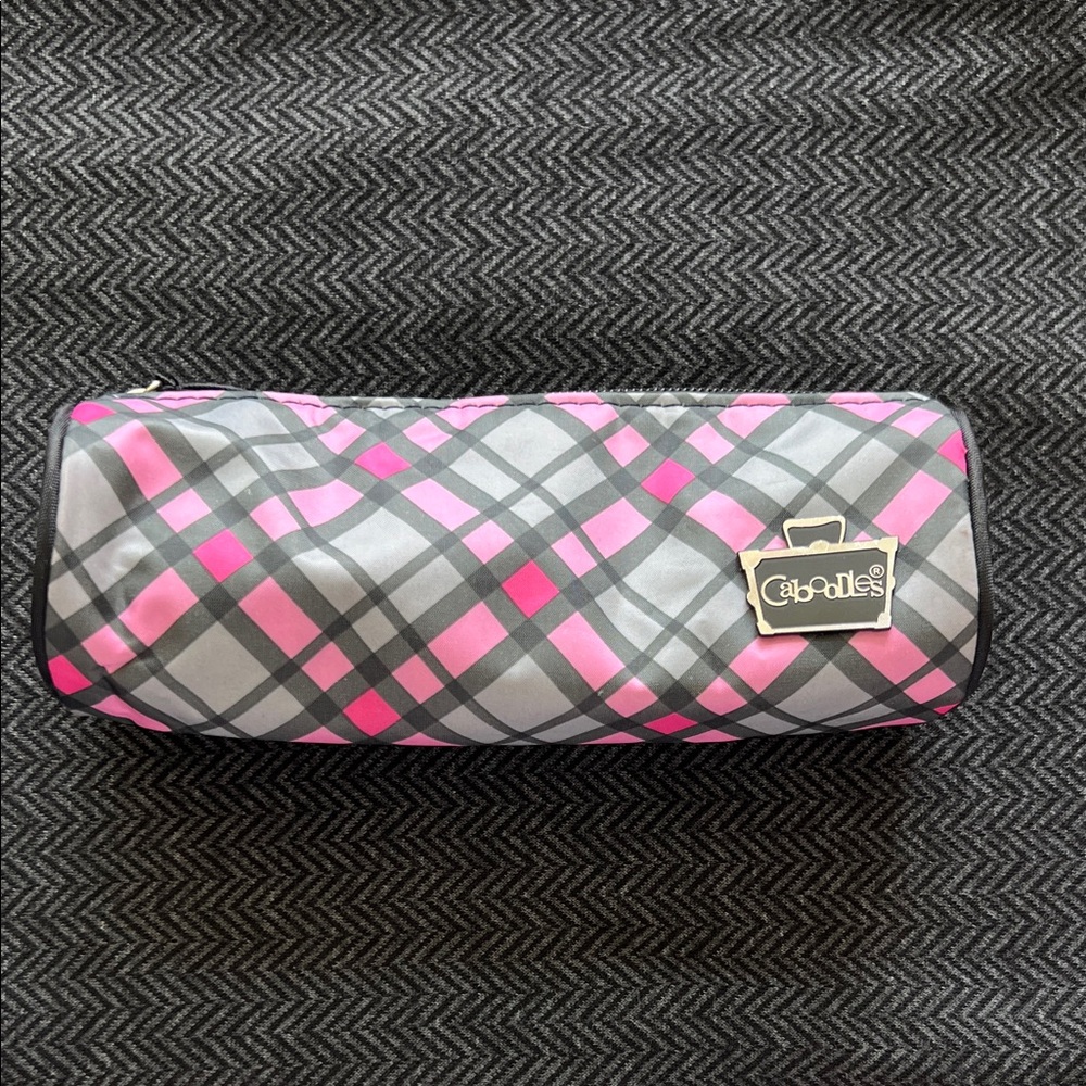 Caboodles Pink and Gray Plaid Cosmetic Zipper Bag 💕